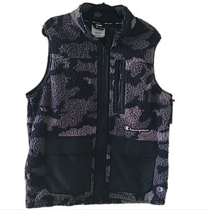 CHAMPION BRAND MENS BLACK AND GRAY CAMO VEST SIZE LARGE
